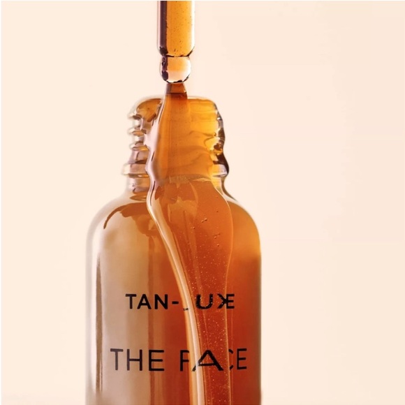 TAN-LUXE The Face - Illuminating Self-Tan Drops Medium/Dark - Picture 7 of 10